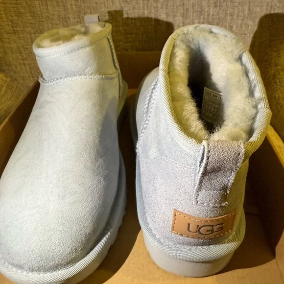 NWG UGG Classic Ultra Mini in Seafoam - Picture 4 of 8